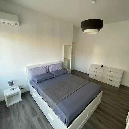 Giordi's * نابولي